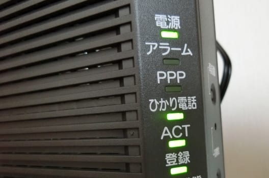 テレビの同軸ケーブルは無線化できる テレビを無線接続にする方法 電気工事110番 家庭 法人電気工事 照明取替工事